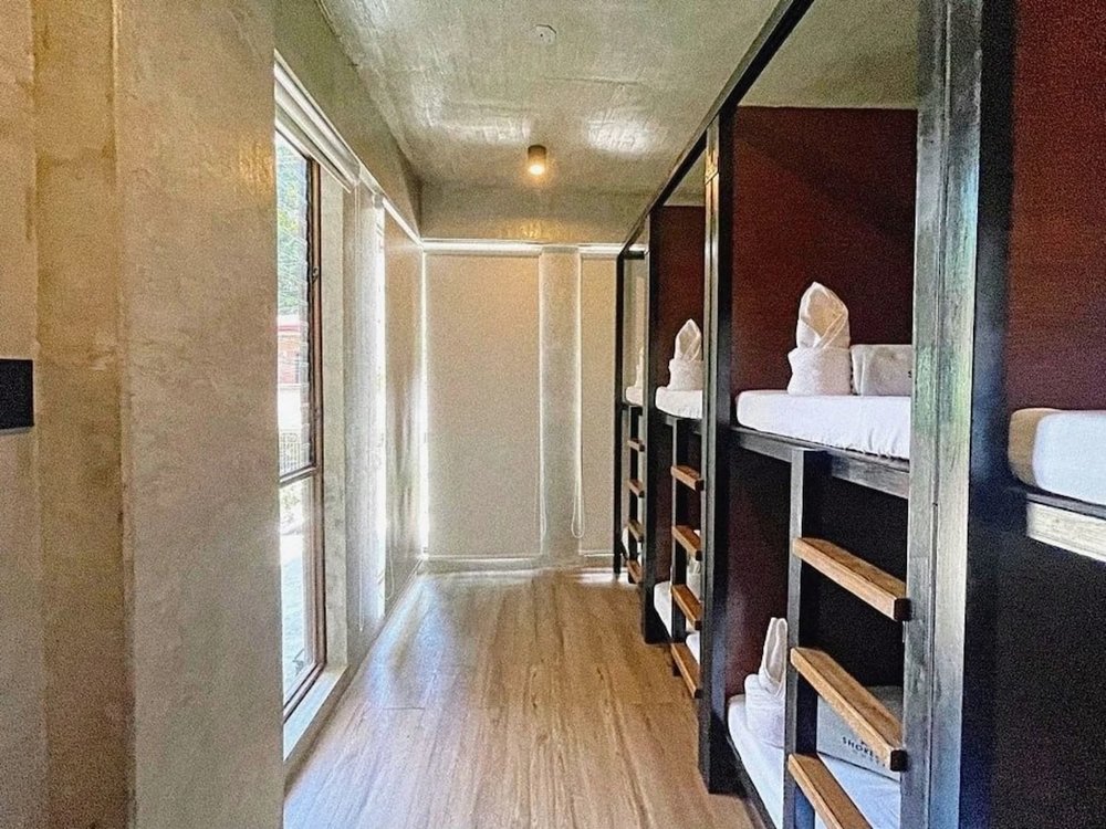 Shorebreak Hostel