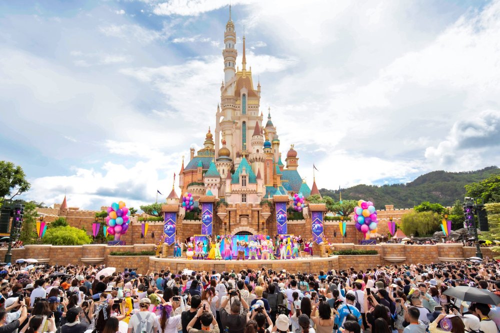 Tại Sao Nên Đi Disneyland Hồng Kông Tự Túc Một Lần Trong Đời?