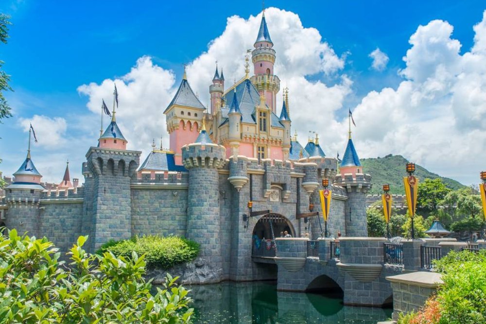 Tại Sao Nên Đi Disneyland Hồng Kông Tự Túc Một Lần Trong Đời?