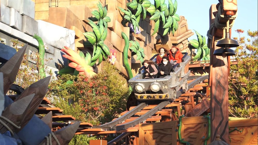 SG - USJ mine cart madness