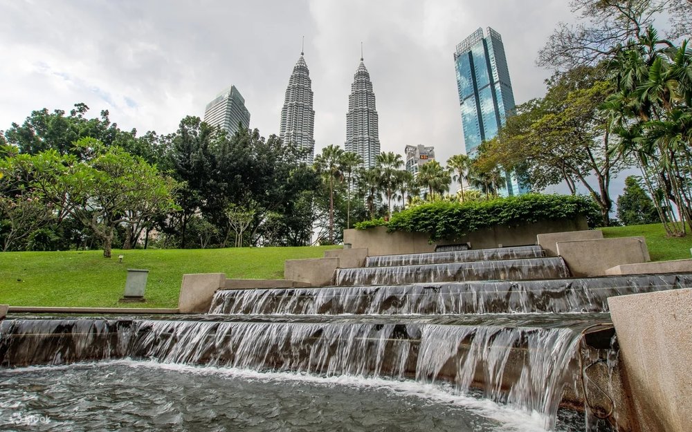 Gợi Ý Lịch Trình 1 Ngày Quanh Khu Tháp Đôi KLCC Vui Hết Sảy Cho Nhóm Bạn