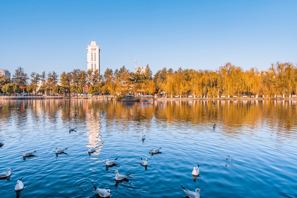 สวนสาธารณะชุ่ยหู (Green Lake Park)
