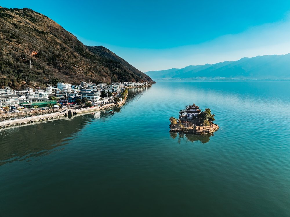 ทะเลสาบเอ๋อร์ไห่ (Erhai Lake)