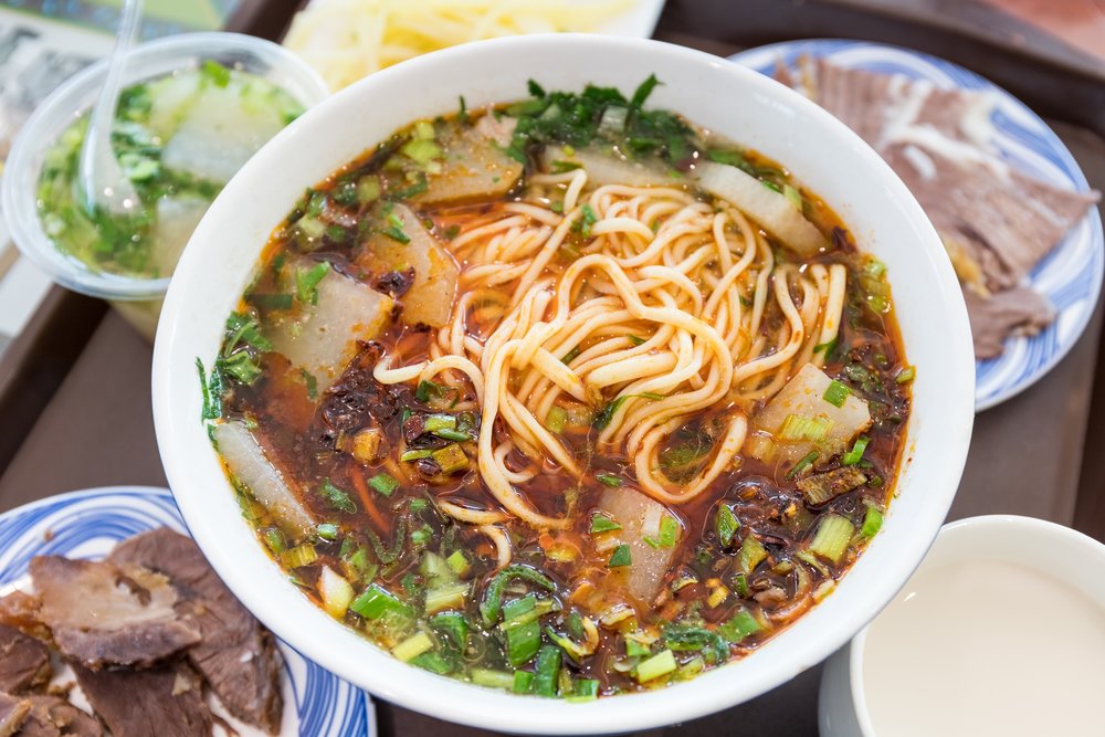 บะหมี่เนื้อหลานโจว (Lanzhou Beef Noodles - 兰州牛肉面)