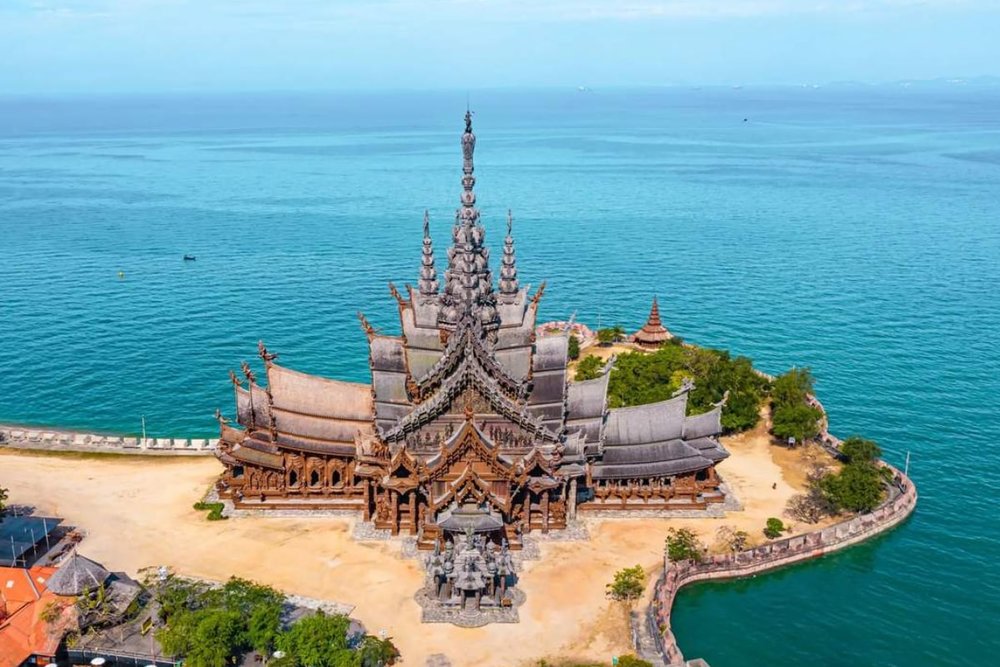 Ngôi Đền Chân Lý - Công Trình Độc Đáo Làm Hoàn Toàn Bằng Gỗ 