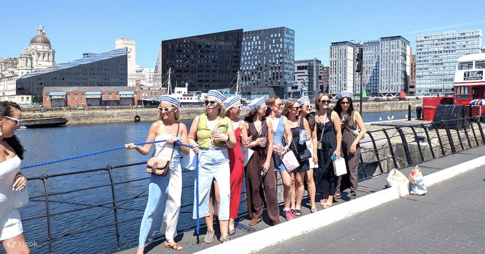 Royal Albert Dock - Biểu Tượng Của Sự Hồi Sinh Và Văn Hóa Cảng
