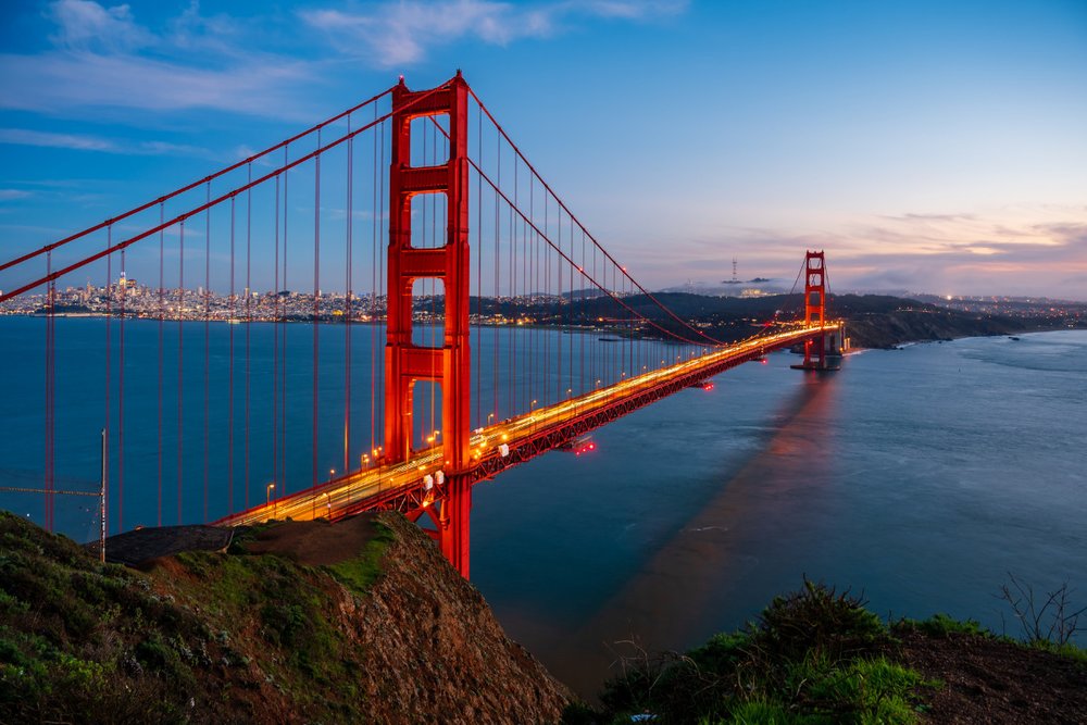 Sáng: Vượt Cầu Golden Gate