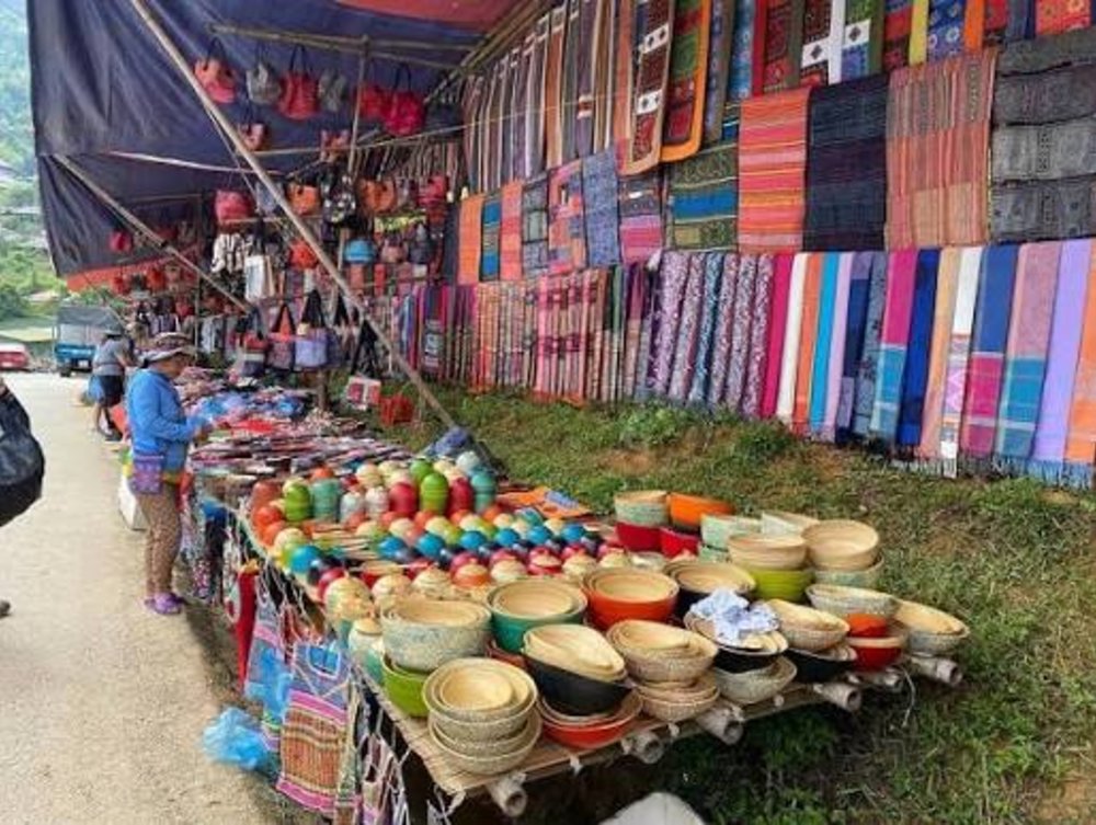 Chợ Trâu Lớn Nhất Vùng Biên 