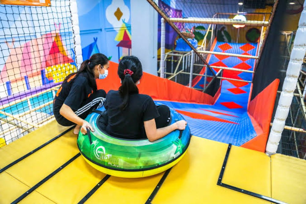 Không Gian Triển Lãm Nghệ Thuật Đa Giác Quan Đẳng Cấp
