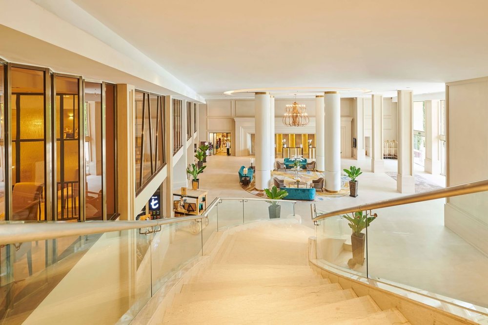 Eastin Grand Hotel Saigon - Trải Nghiệm Hoàng Gia Giữa Lòng Phú Nhuận