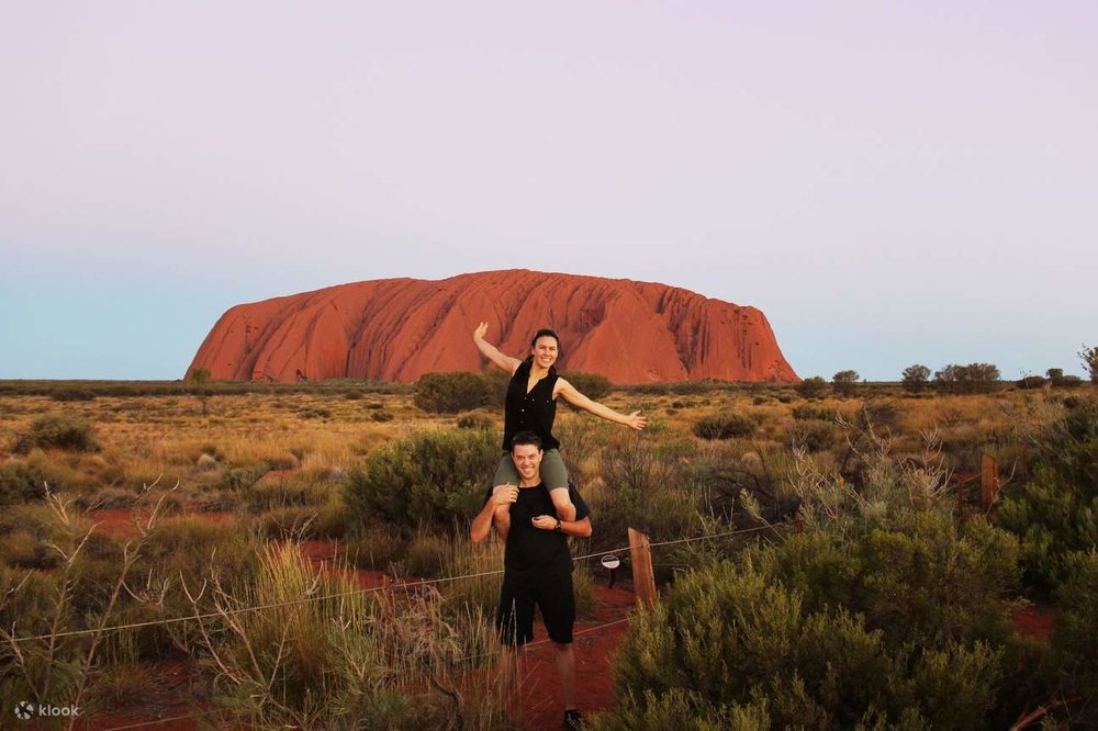 uluru-nuoc-uc