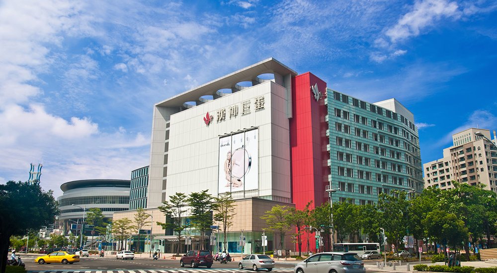 漢神巨蛋購物廣場