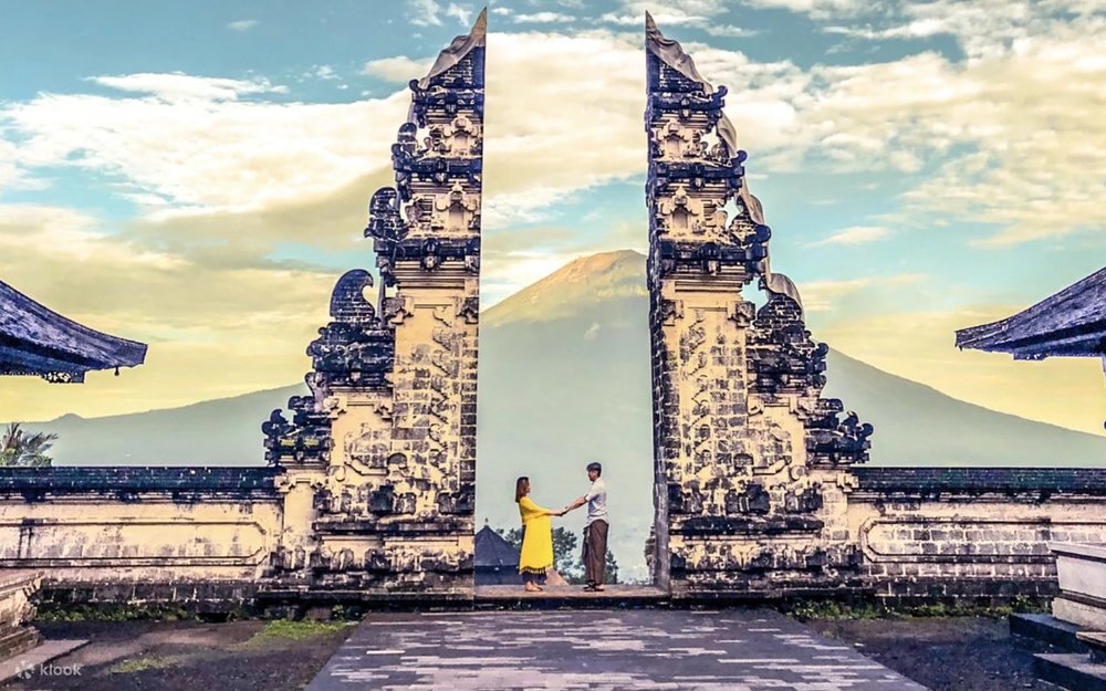 Chạm Tay Vào "Cổng Trời" Lempuyang Dưới Bóng Núi Agung