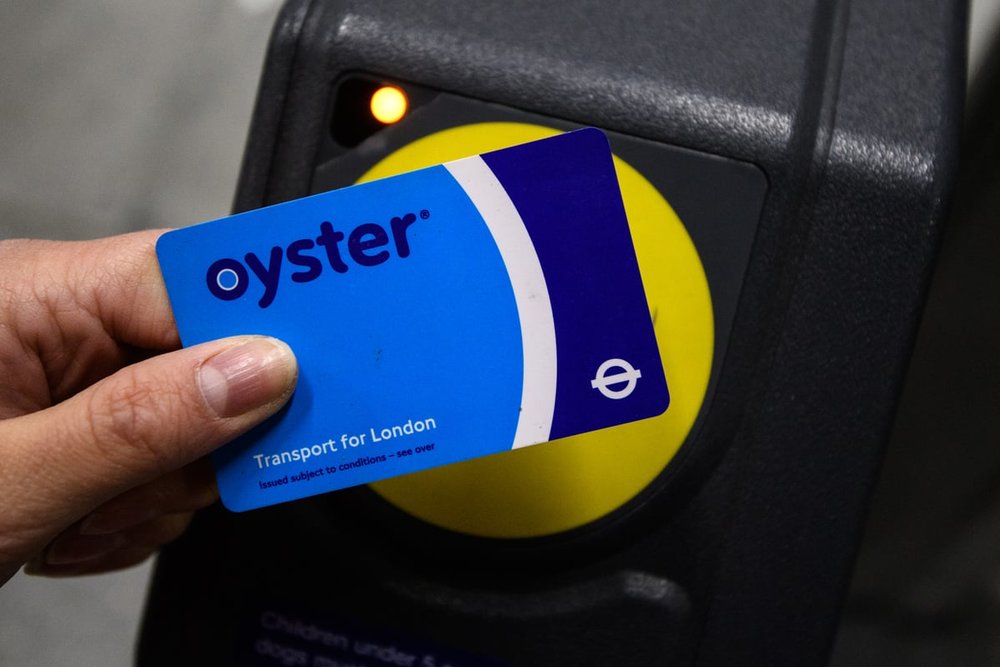 Oyster Card Và Contactless: “Chìa Khóa” Vạn Năng Tại London
