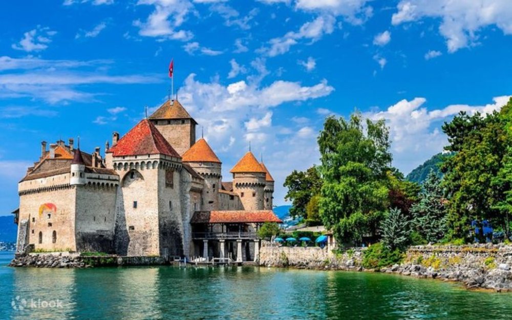  Khám Phá Lâu Đài Chillon - Viên Ngọc Trung Cổ Bên Bờ Hồ