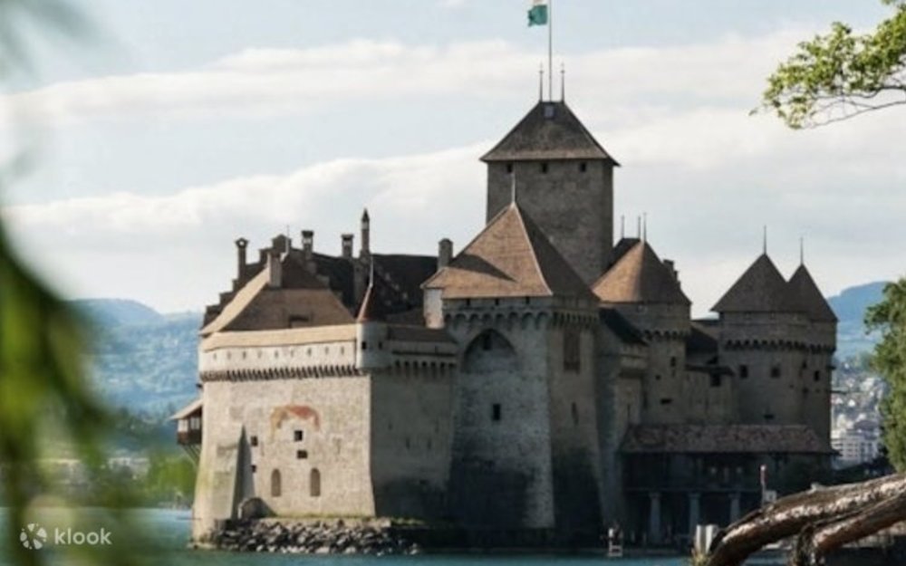  Khám Phá Lâu Đài Chillon - Viên Ngọc Trung Cổ Bên Bờ Hồ