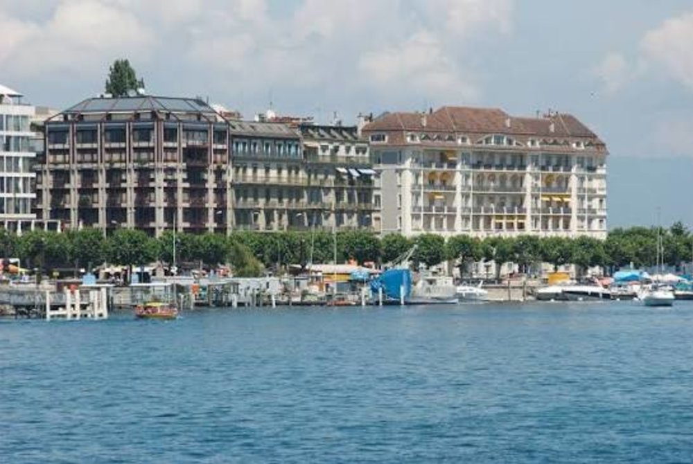 Dạo Bước Trên Đại Lộ Quai du Mont-Blanc