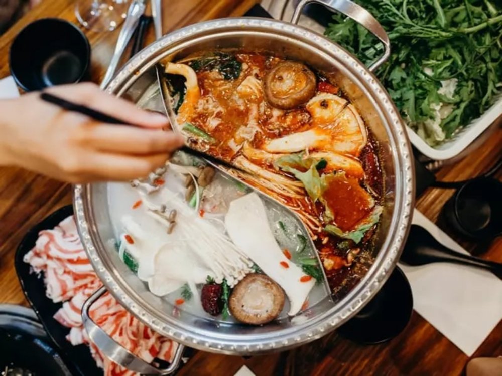 Tối: Ăn Tối & Cháy Hết Mình Tại Các Trò Chơi Trong Nhà