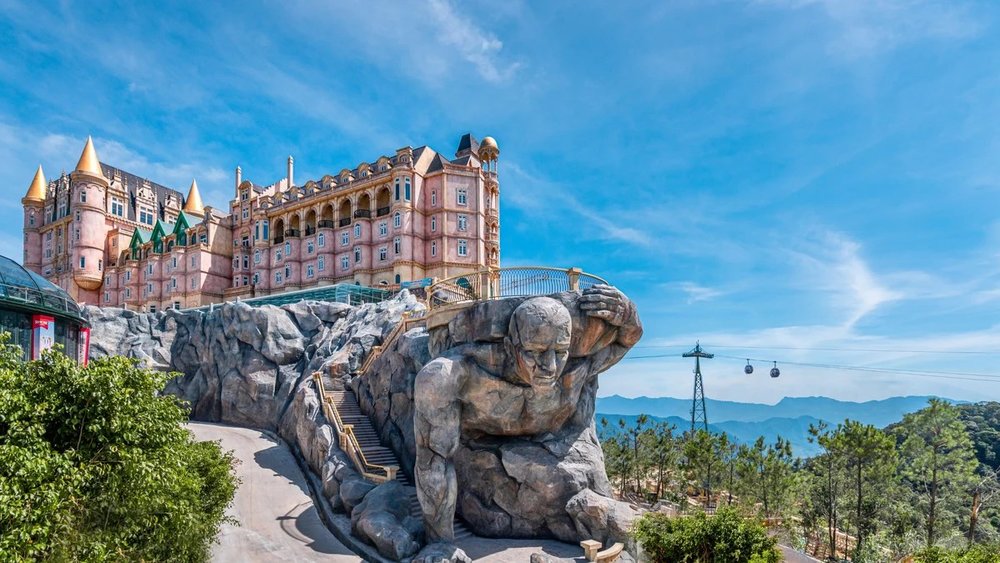 巴拿山法國村
