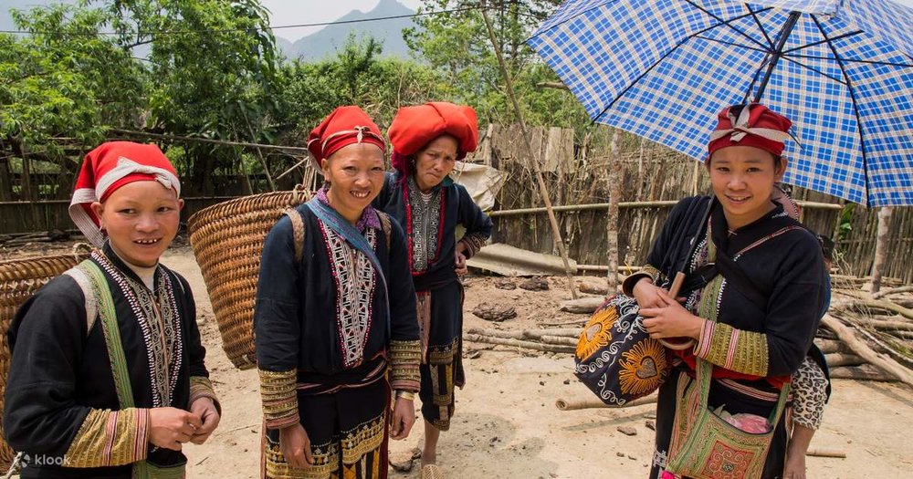 Má Tra - Tả Phìn: Hành Trình Xuyên Qua Những Đồi Chè