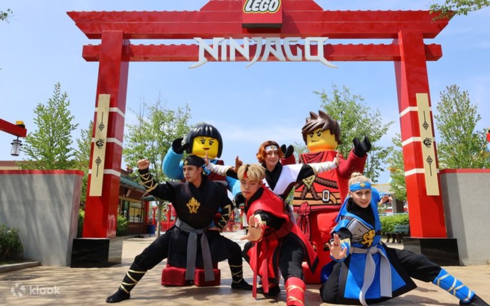 LEGO Ninjago World: Trở Thành Ninja Thực Thụ