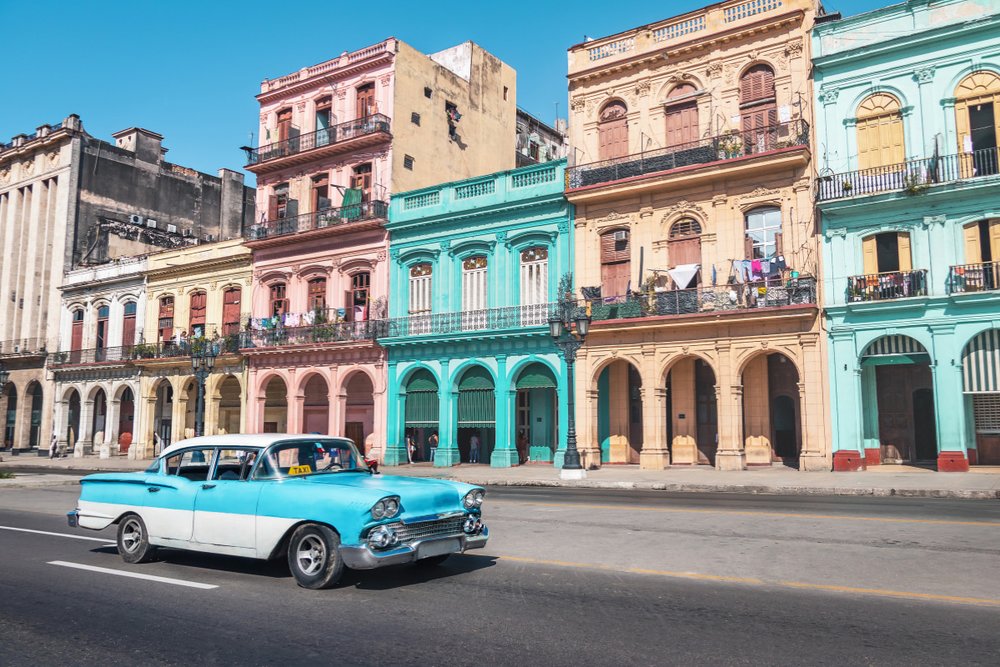 Sống Chậm Lại Ở Khu Little Havana Đậm Chất Cuba