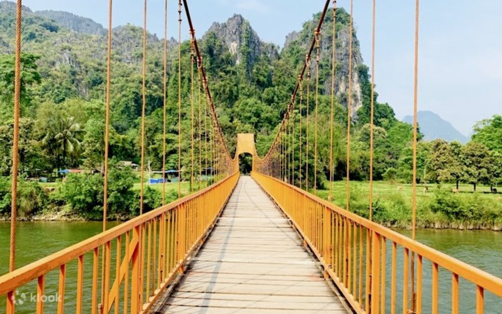 Cầu Cam (Orange Bridge) Và Hang Tham Chang