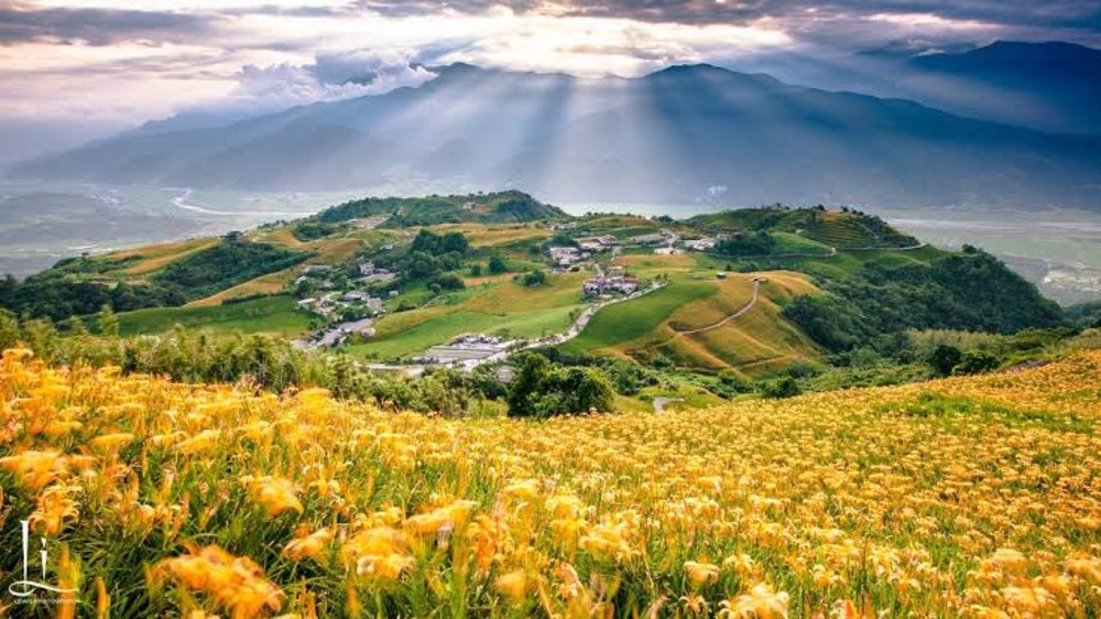 Núi Lục Thập Thạch (Liushishi Mountain) -  "Sống Ảo" Mỏi Tay Giữa Biển Hoa