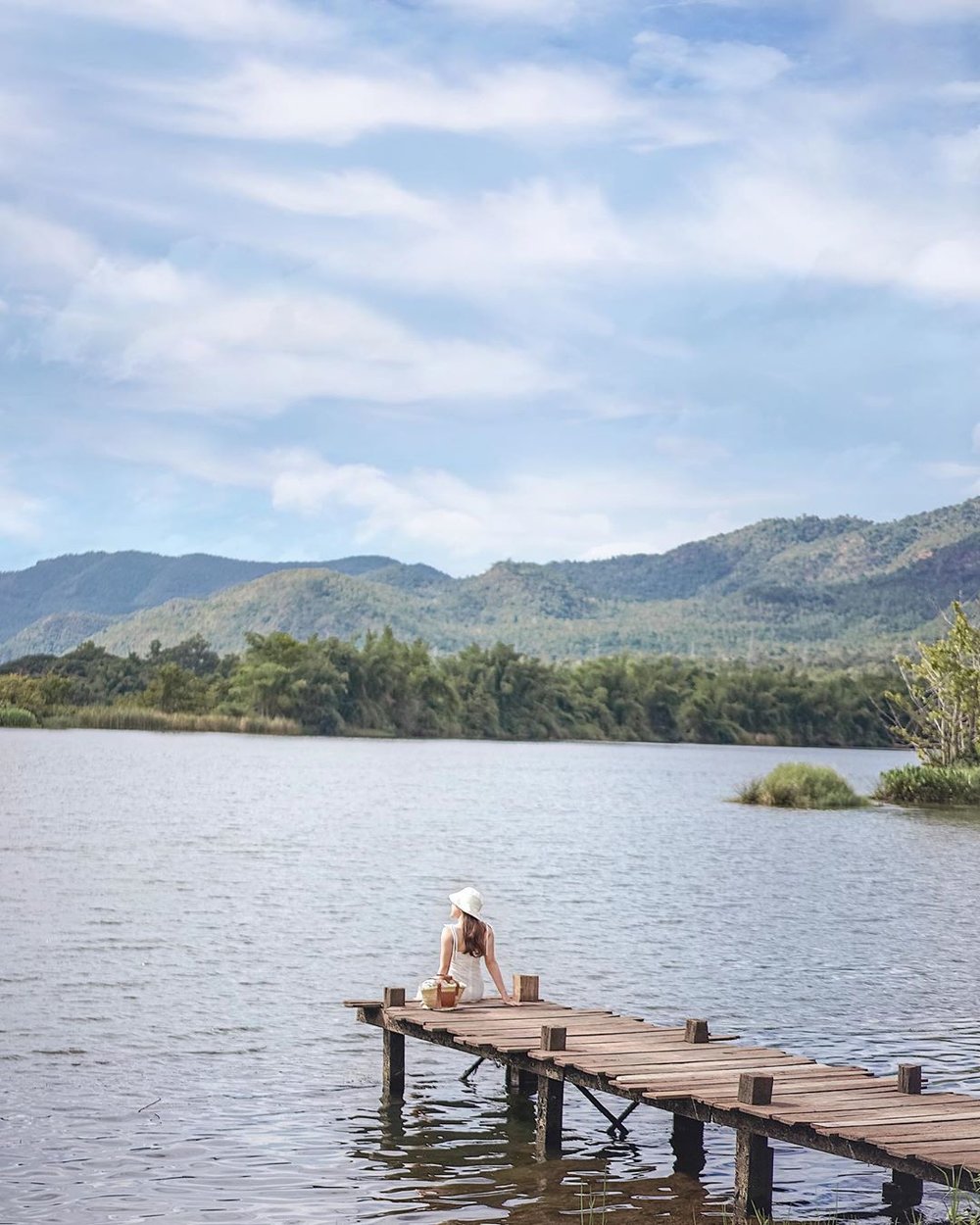  Lakeview Cafe กาญจนบุรี