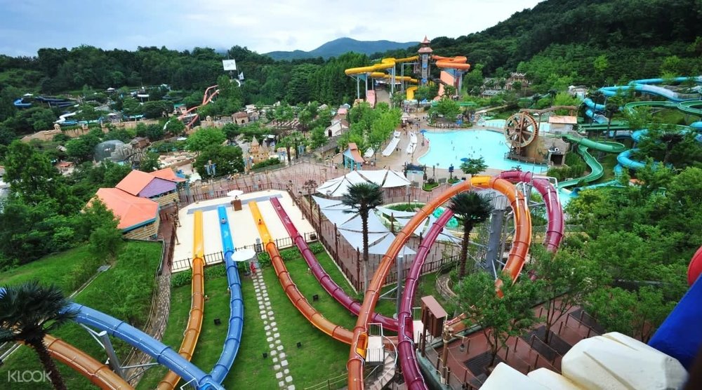 สวนน้ำแคริบเบียน เบย์ (Caribbean Bay)