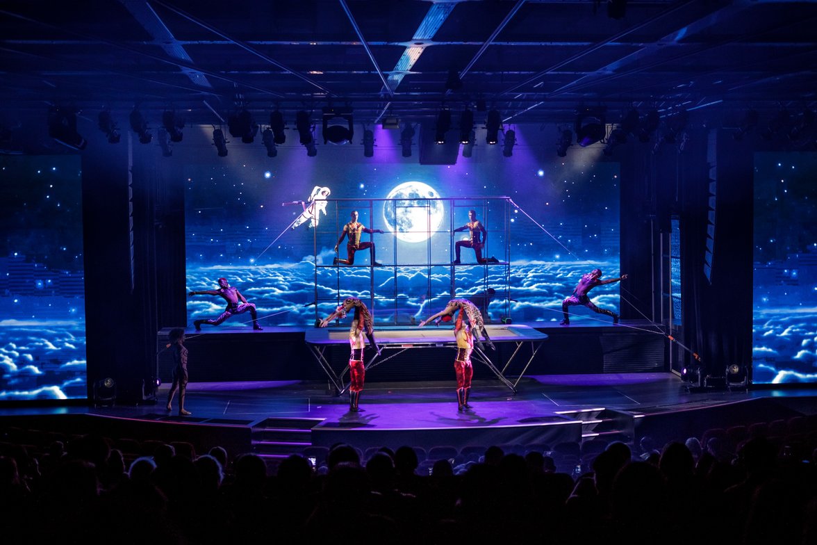 Show (25)