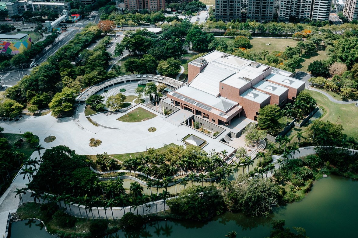 高美館空拍照 (1)