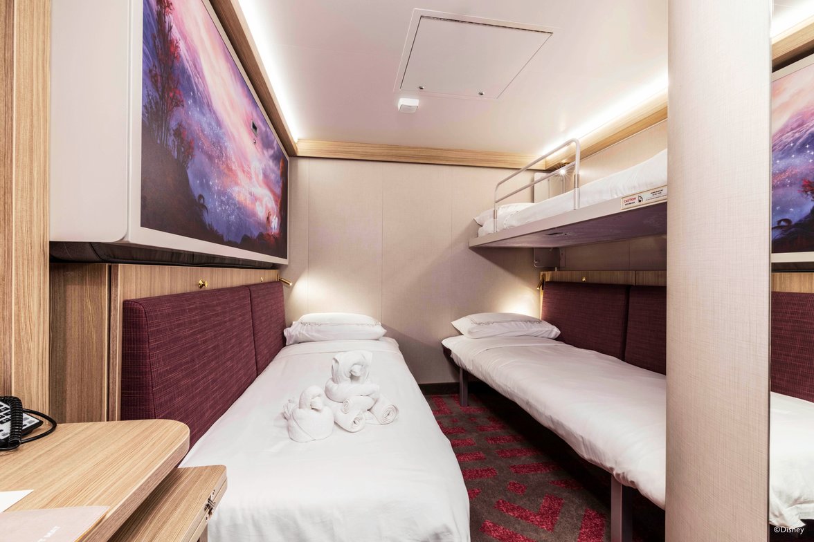 DCL-DA_Accoms_Inside Stateroom (bunk beds)