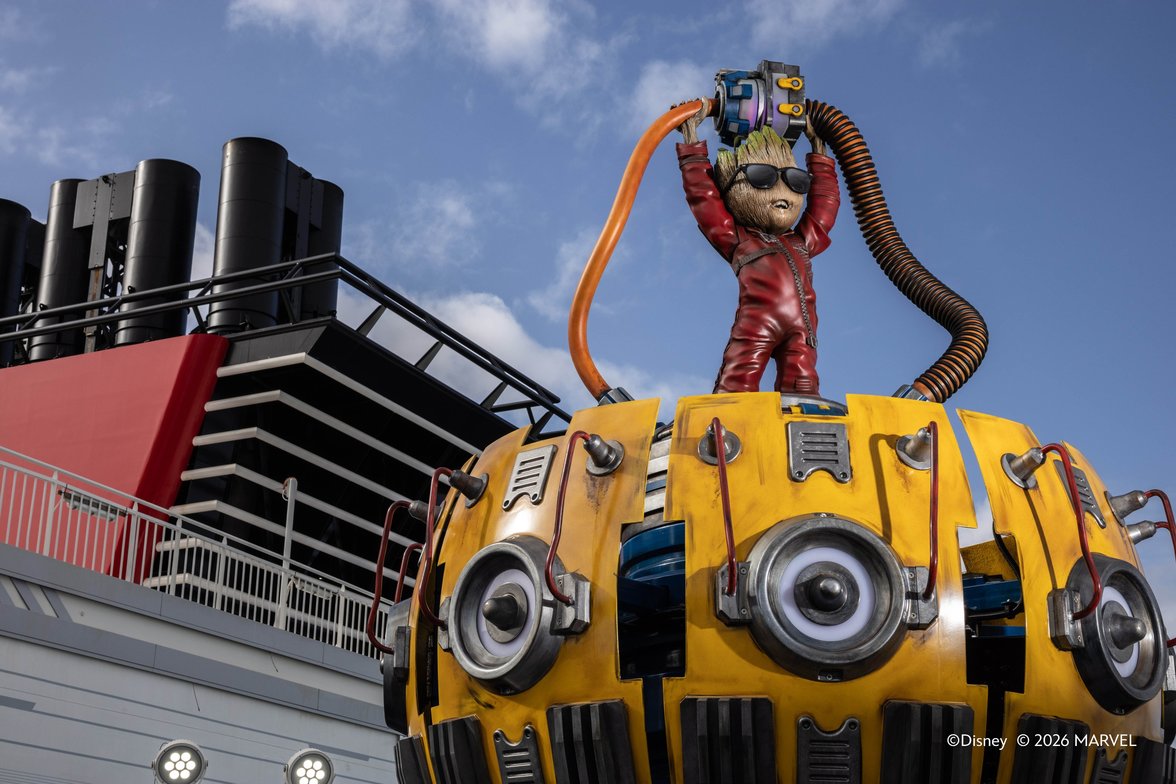 Marvel Landing_Disney Adventure 2