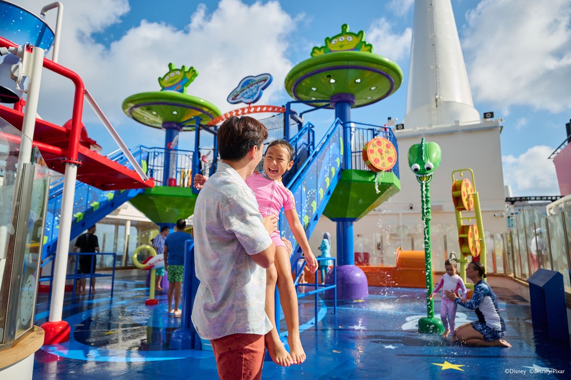 DCL-DA_Toy Story Place_Pool (Apr 26)