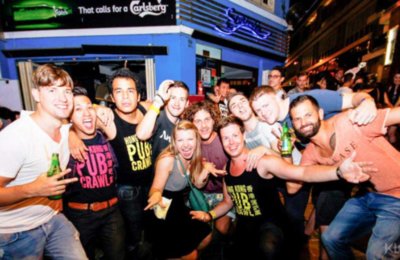 常出國的你玩過「 PUB CRAWL 」嗎? 國外旅遊一定要體驗的酒吧文化!