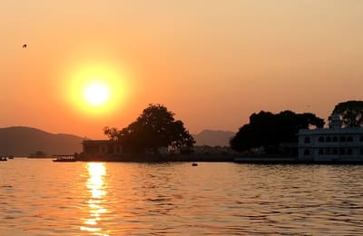 東方威尼斯!印度「湖泊之城」烏代浦(Udaipur)一日遊這樣玩