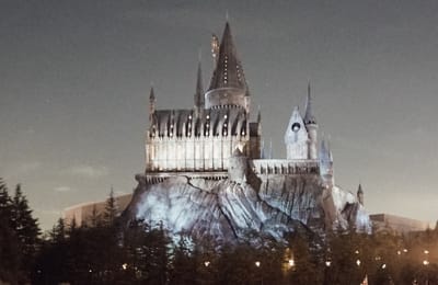 New Dark Arts Light Show At The Wizarding World Of Harry Potter In Universal Studios!