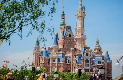 Cùng Trải Nghiệm Disneyland Qua Màn Ảnh, Tại Sao Không? 