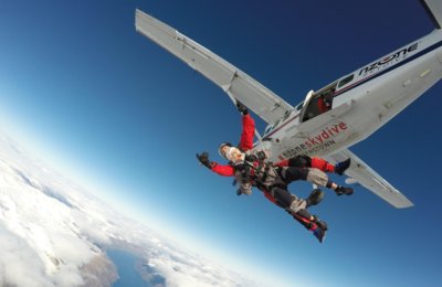 5 Breathtaking Tandem Skydives in New Zealand (Perfect for the First-Timer)