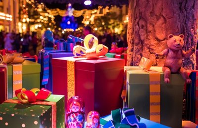 Feel The Magic - Discover Disneyland Paris at Christmas