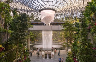シンガポール・チャンギ空港から市内までの行き方|空港内の観光・グルメスポットも紹介