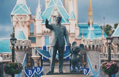 ディズニーランド 世界にある6か所 割引チケットまとめ|海外ディズニーの見どころ満載