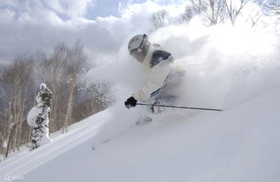 スキー場の割引クーポンまとめ|全国のリフトやスキー場までのツアーバスをお得に予約