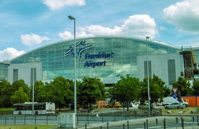 フランクフルト空港完全ガイド｜市内へのアクセス方法も紹介