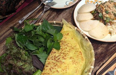 ベトナム料理の名物15選！フォーからコムタムまで紹介