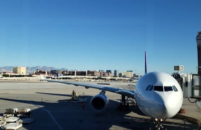 ラスベガス ハリー・リード国際空港ガイド!アクセス・空港活用術・周辺アクティビティ
