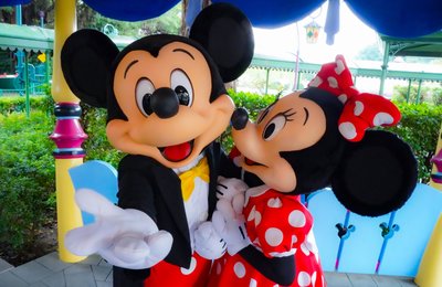 2025年最新!香港ディズニーランドのキャラクターグリーティング完全ガイド