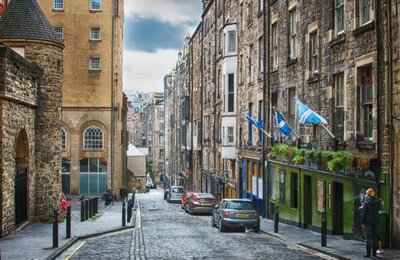 15 Incredible Things to Do in Edinburgh for First-Time Visitors