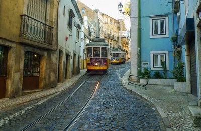 A Complete Guide on How to Use the Public Transport in Lisbon